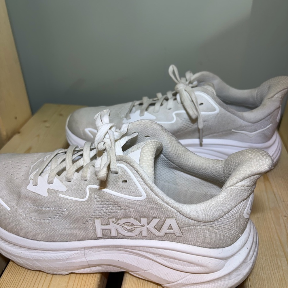 Hoka All White Clifton 10 Running Shoes